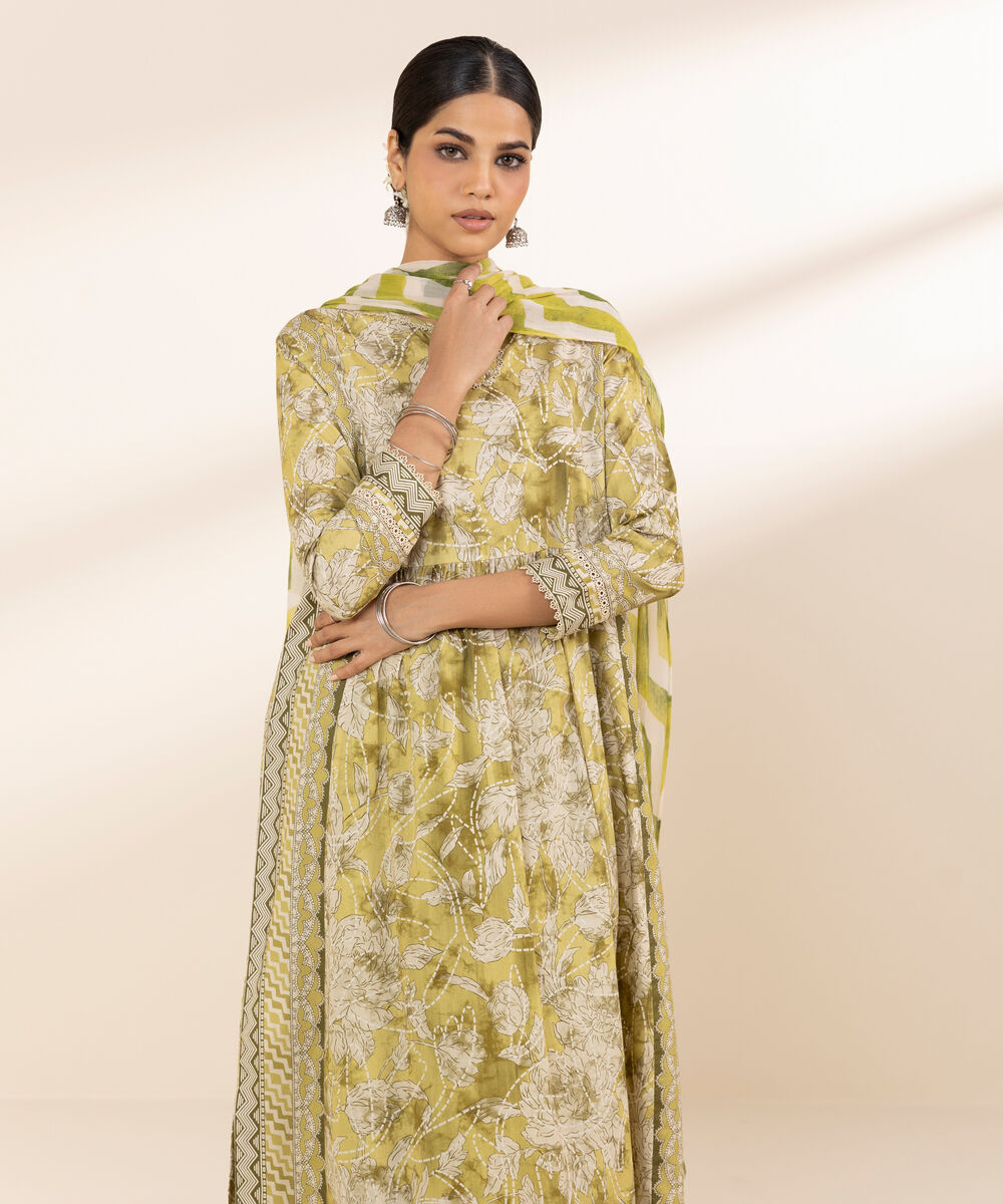 Women's Unstitched Lawn Printed Green 3 Piece Suit