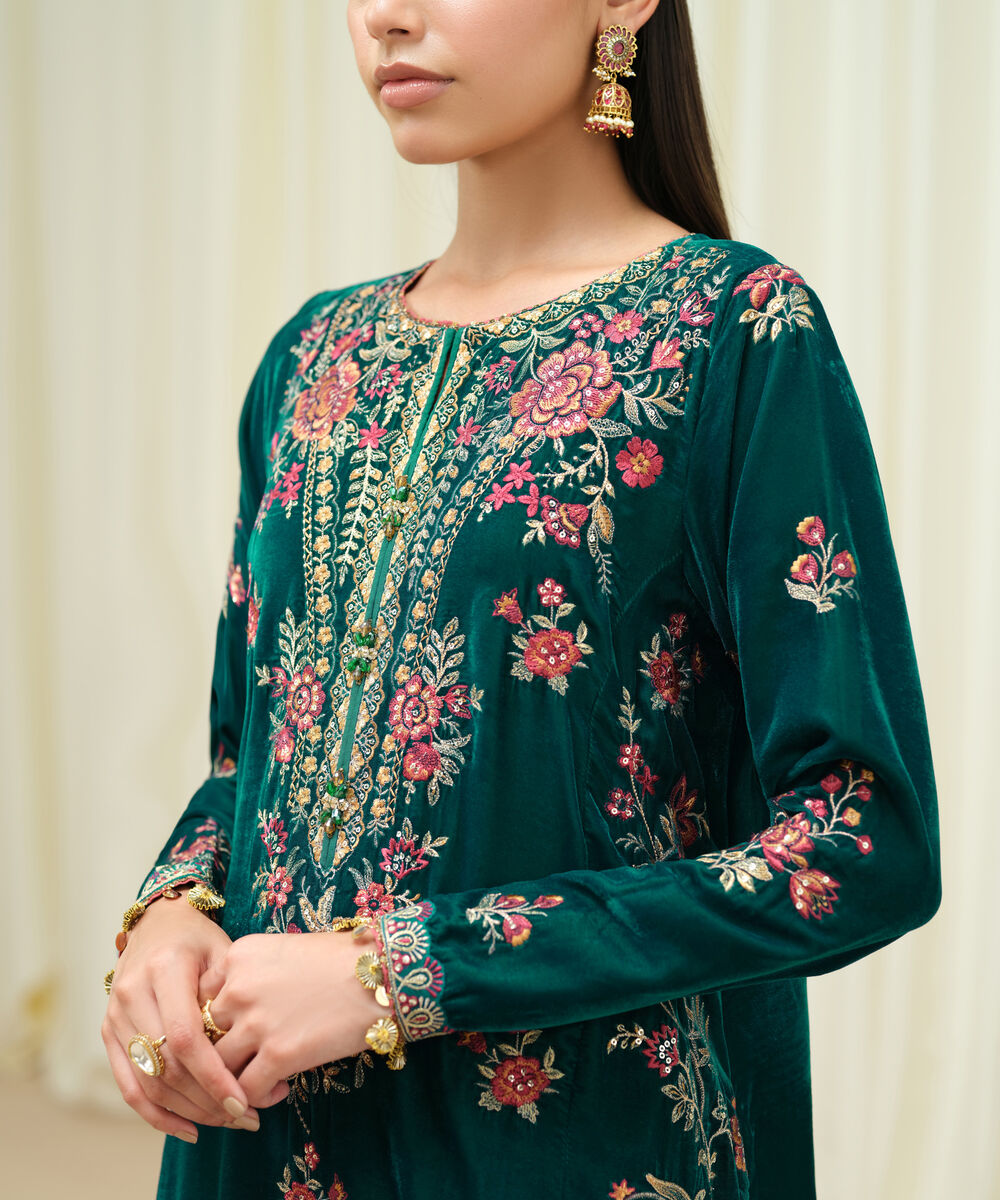 Women's Unstitched Velvet Embroidered Green 3 Piece Suit