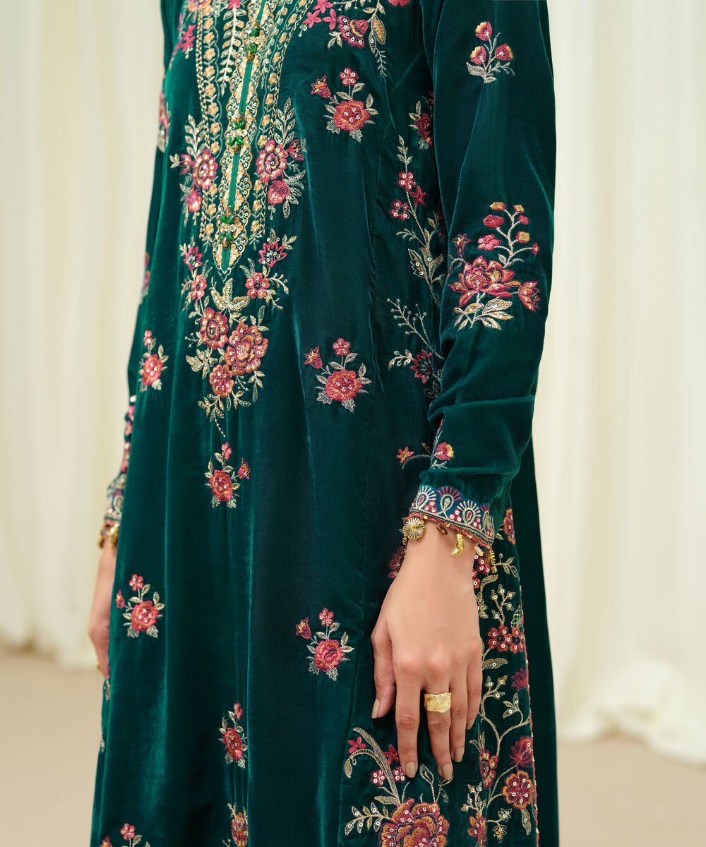 Women's Unstitched Velvet Embroidered Green 3 Piece Suit