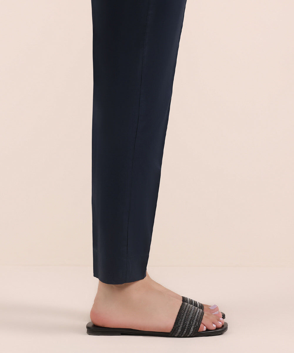 Woman - Blue Solid Cambric Cigarette Pants