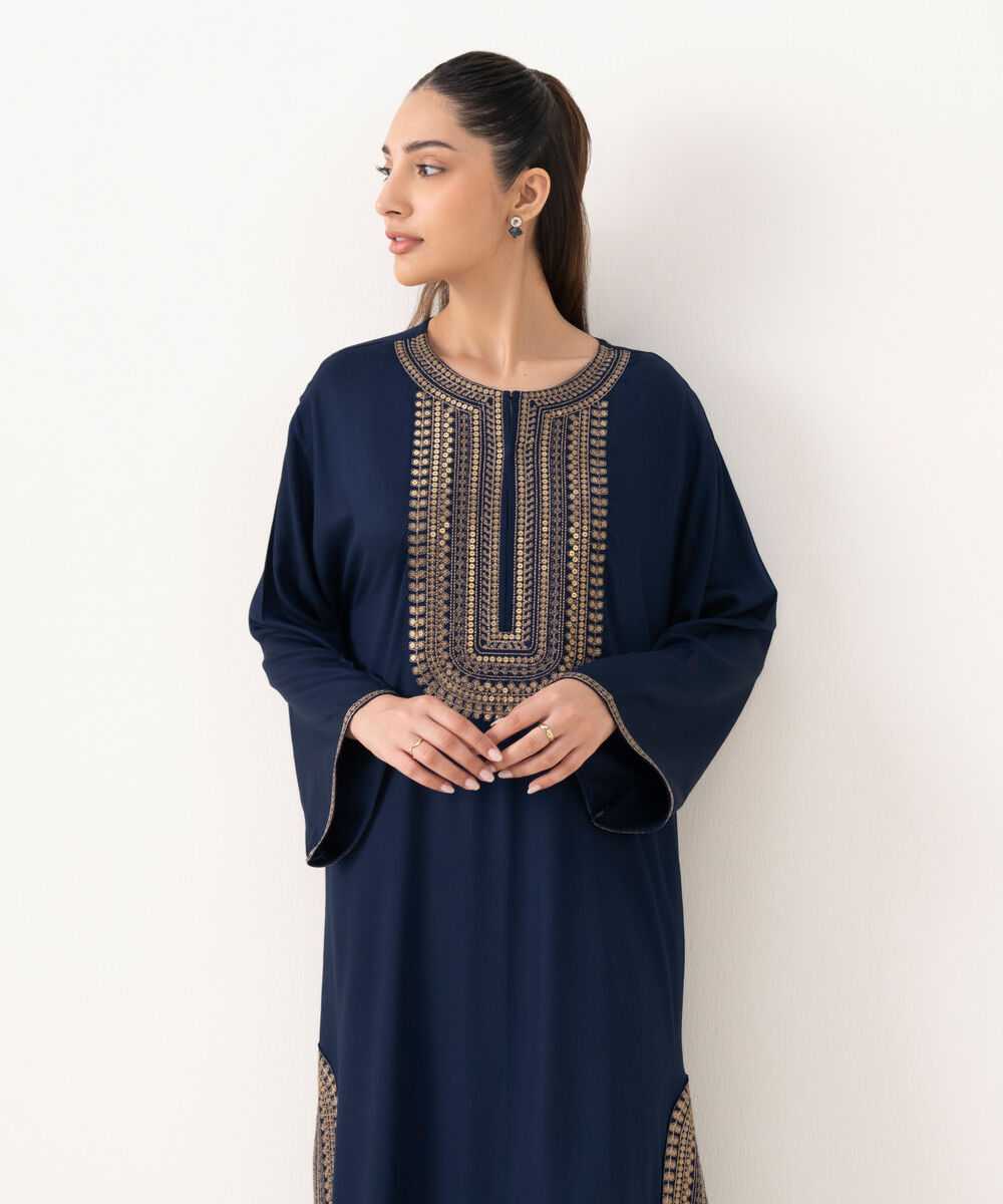 Women's RTW Bedford  Embroidered Blue A-Line Shirt